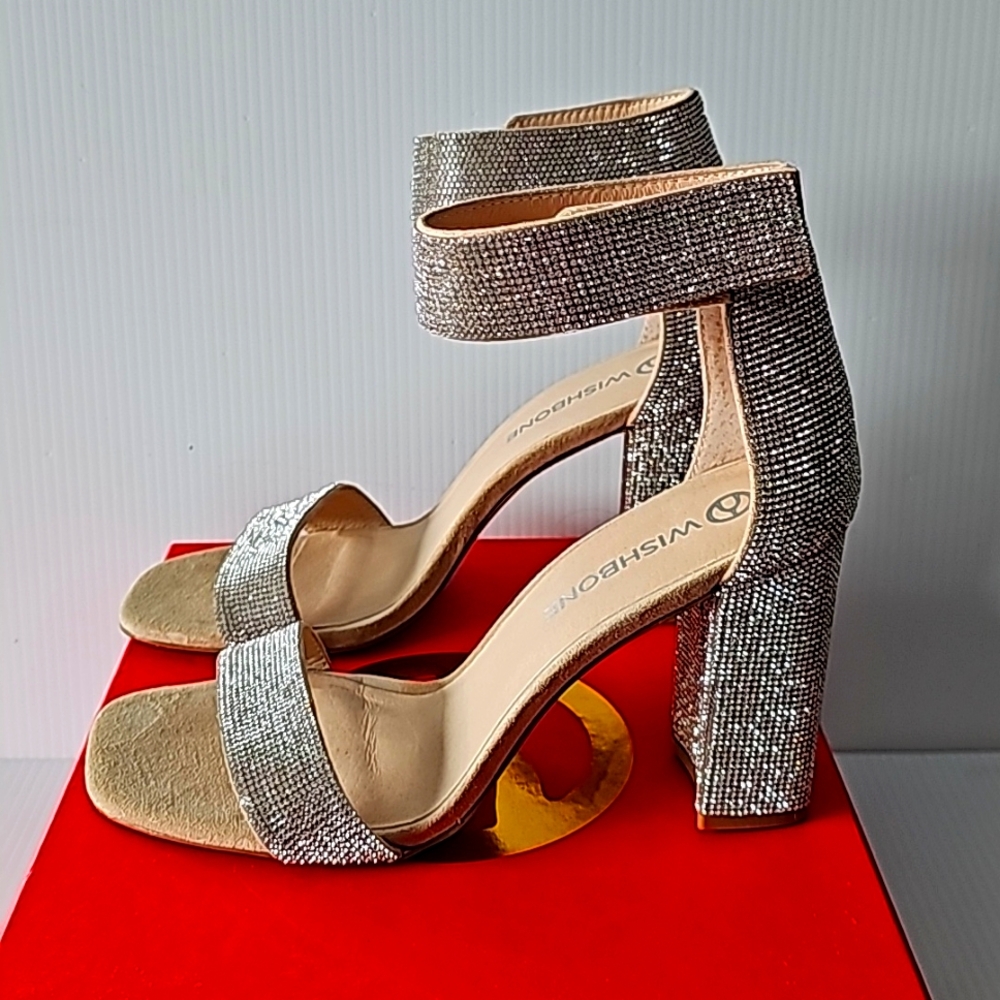 Wishbone Gloria Clear Stone Heels